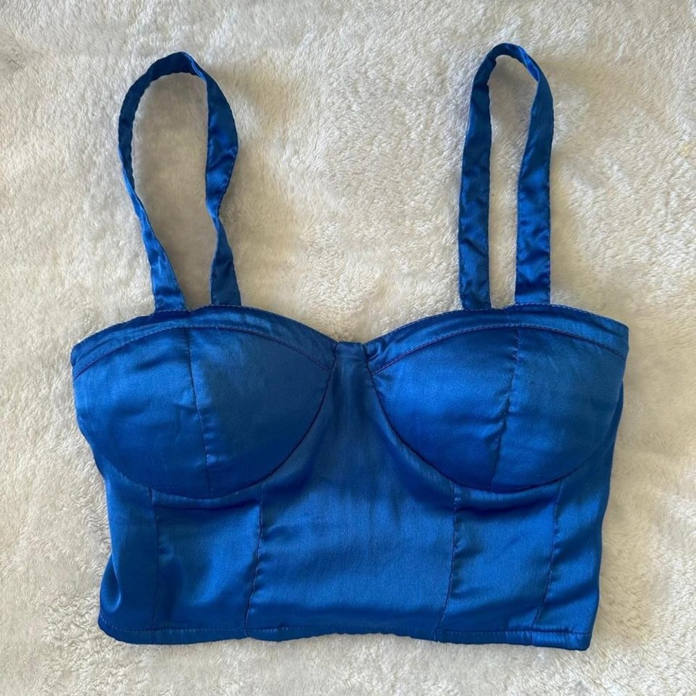 B.O.G collective brand of the free women's blue‎ satin crop top